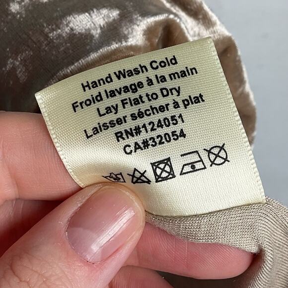 Porridge Clothing Jessie Crushed Velvet Halter Top Keyhole Closure Gold M 124051 - Picture 7 of 10